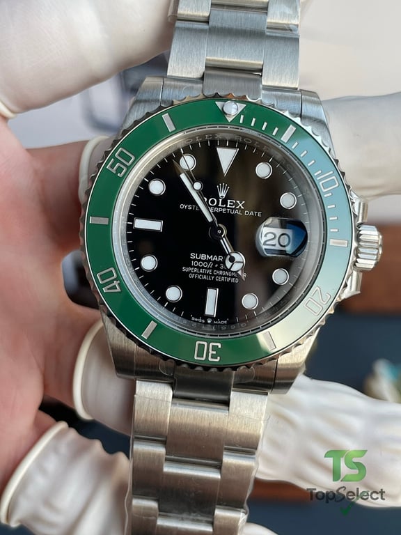 Rolex Submariner Date 41mm Green Bezel - 15