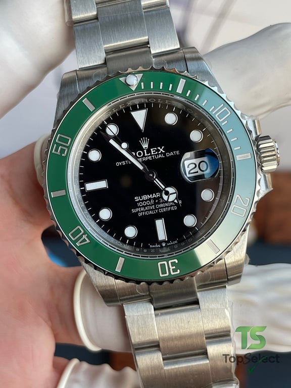 Rolex Submariner Date 41mm Green Bezel - 3