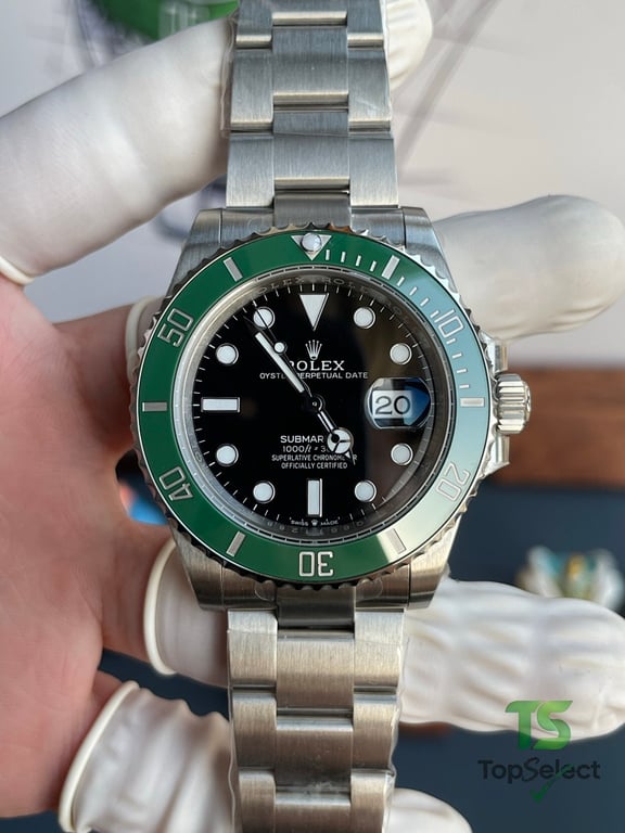 Rolex Submariner Date 41mm Green Bezel - 6