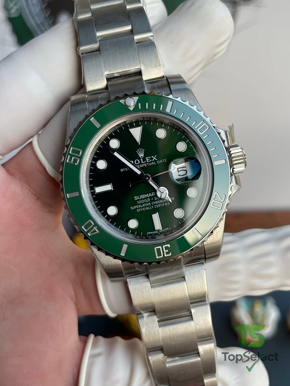 Rolex Submariner Date Green Dial Hulk - 12