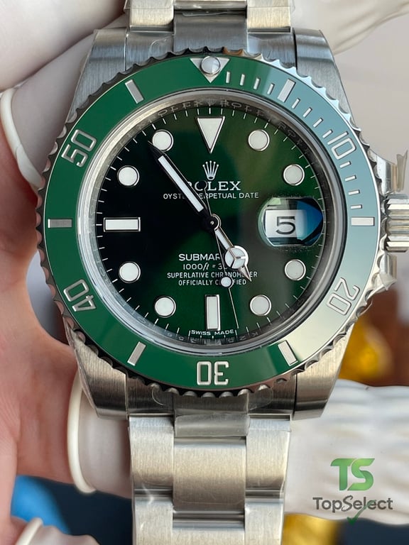 Rolex Submariner Date Green Dial Hulk - 7