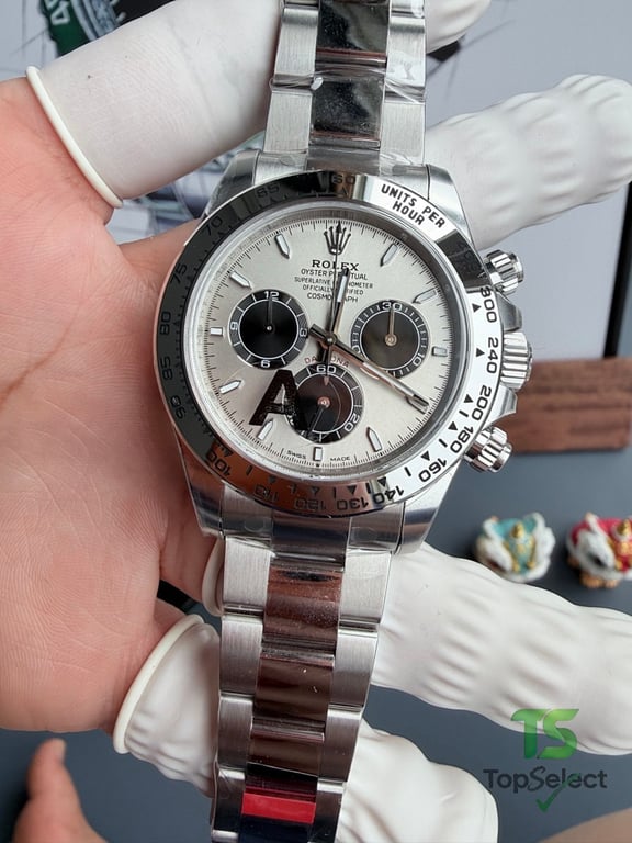 Rolex Cosmograph Daytona Silver Dial - 14