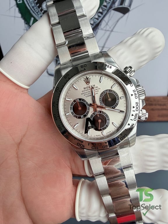 Rolex Cosmograph Daytona Silver Dial - 19