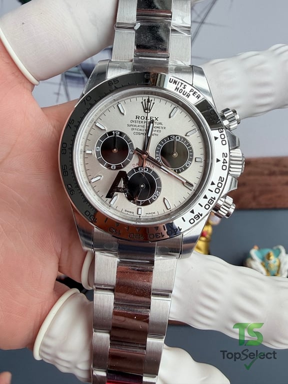 Rolex Cosmograph Daytona Silver Dial - 3
