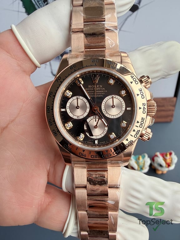 Rolex Cosmograph Daytona Rose Gold Black Diamond Dial - 18