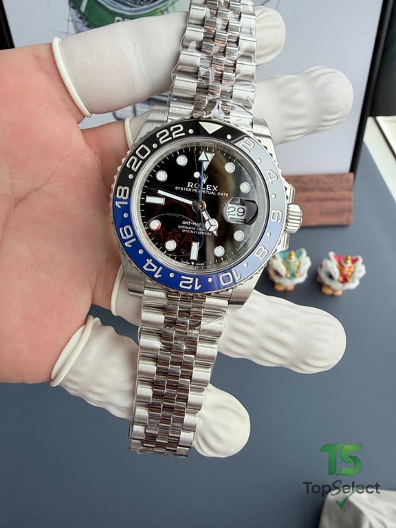 Rolex GMT-Master II Blue Black Bezel Jubilee - 11