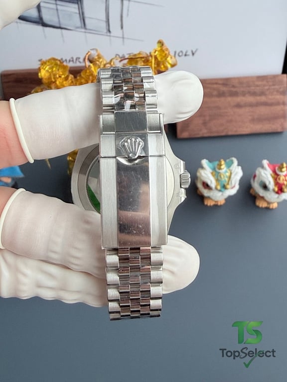Rolex GMT-Master II Blue Black Bezel Jubilee - 3