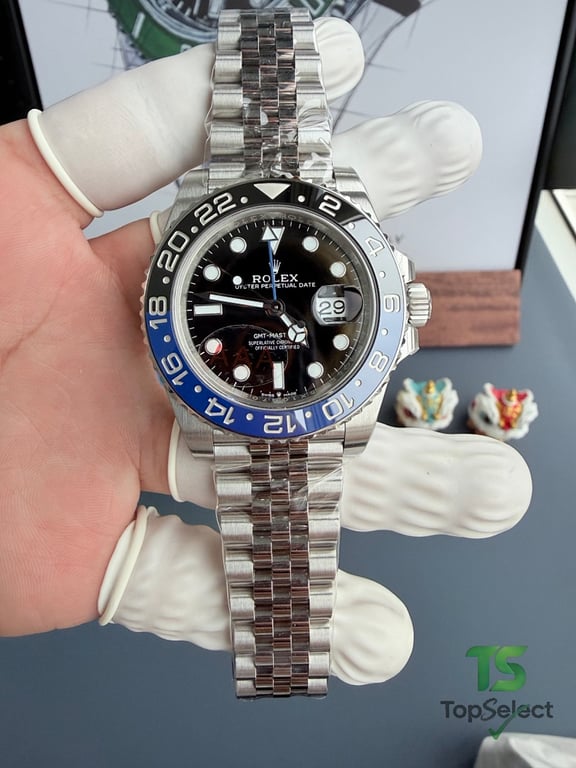 Rolex GMT-Master II Blue Black Bezel Jubilee - 4