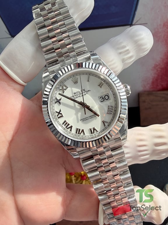 Rolex Datejust 41 White Roman Dial - 18