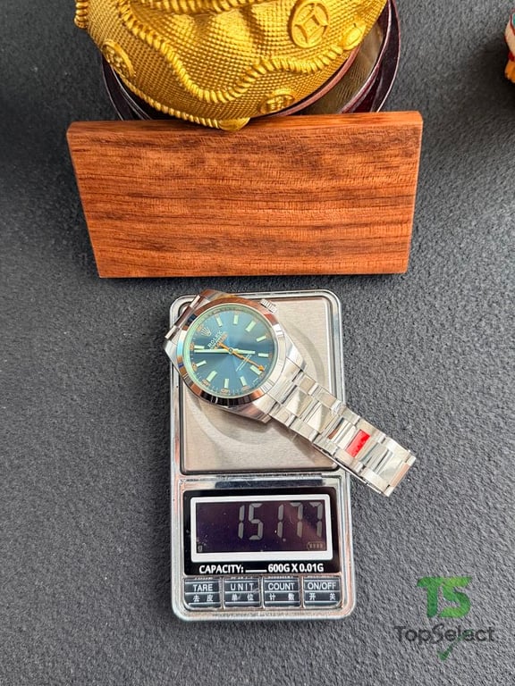 Rolex Milgauss Z-Blue Dial Green Crystal - 4