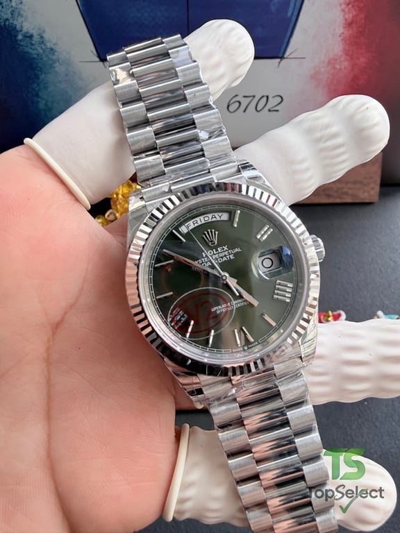 Rolex Day-Date Green Dial Silver - 2