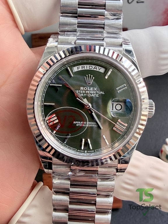 Rolex Day-Date Green Dial Silver - 11