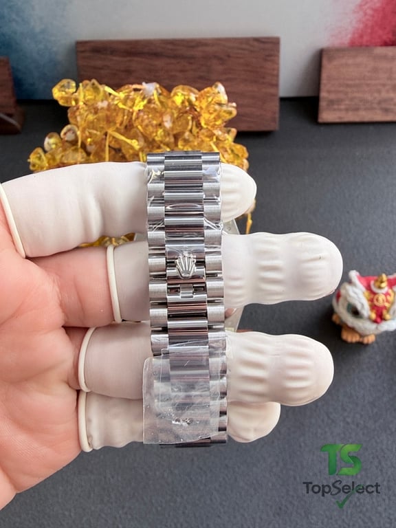 Rolex Day-Date Green Dial Silver - 7