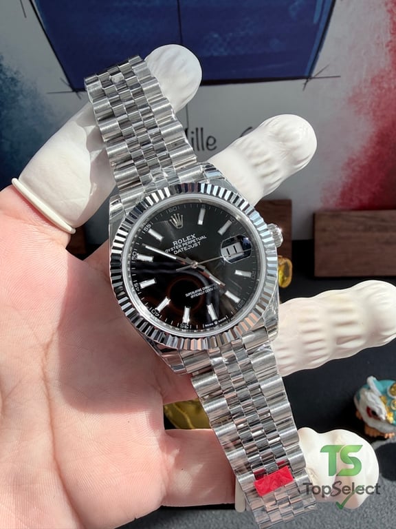 Rolex Datejust 41 Black Dial Jubilee - 14