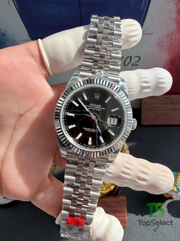 Rolex Datejust 41 Black Dial Jubilee - 15