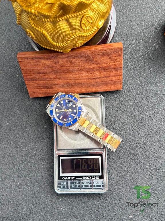 Rolex Submariner Date Blue Gold 41mm - 11