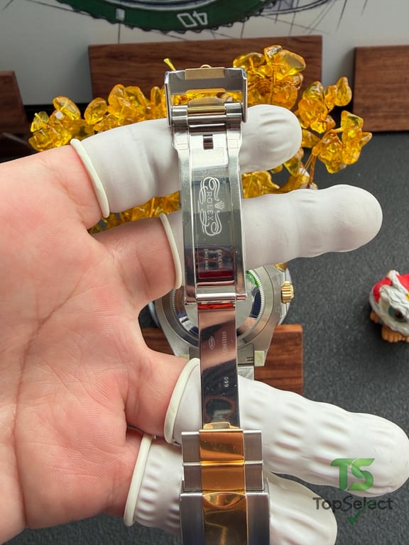 Rolex Submariner Date Blue Gold 41mm - 15