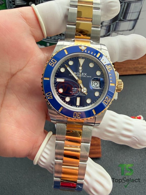 Rolex Submariner Date Blue Gold 41mm - 3