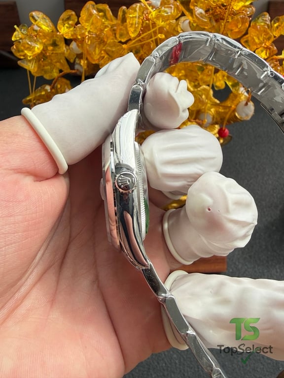 Rolex Datejust 36 Silver Dial Oyster Bracelet - 16