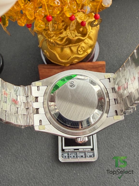 Rolex Datejust 36 White Roman Dial Jubilee - 12