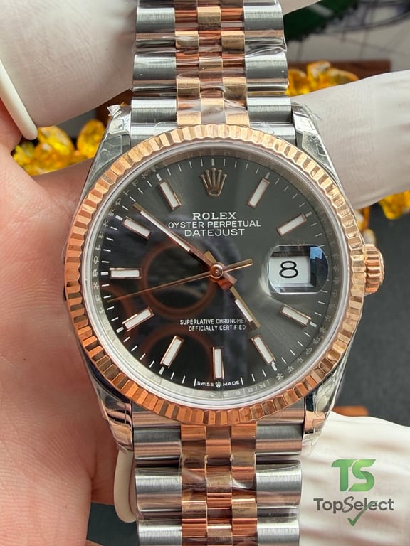 Rolex Datejust 36 Rose Gold and Steel Black Dial - 2