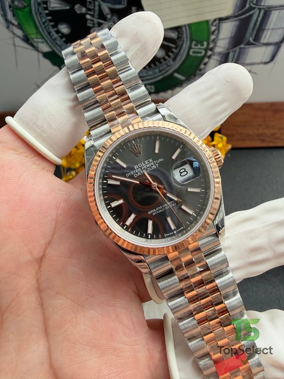 Rolex Datejust 36 Rose Gold and Steel Black Dial - 19