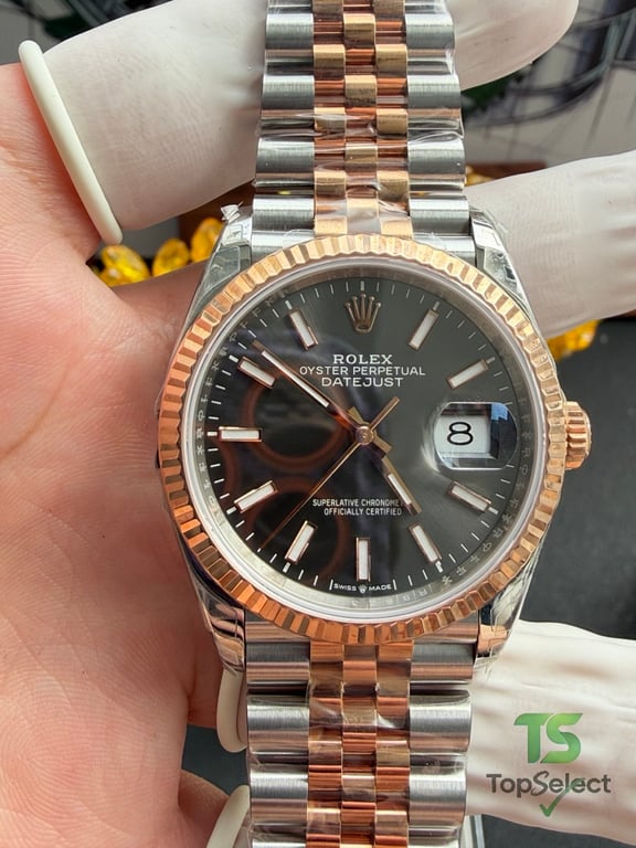 Rolex Datejust 36 Rose Gold and Steel Black Dial - 5