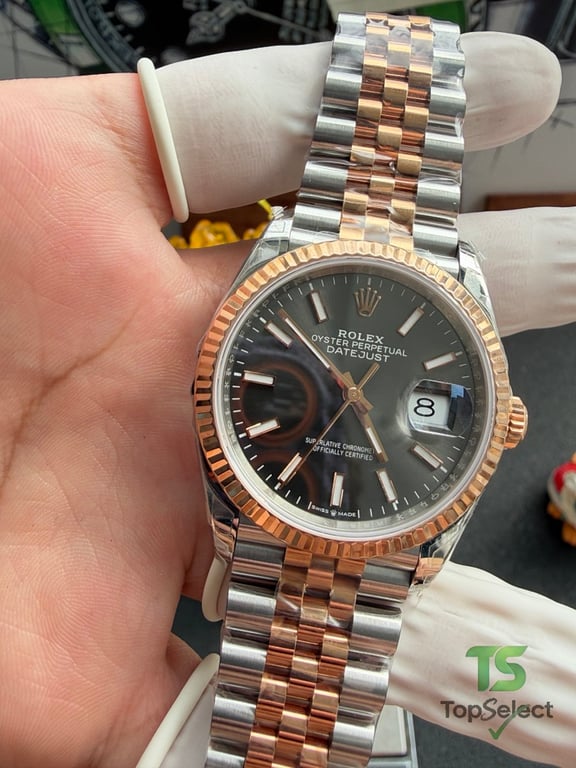 Rolex Datejust 36 Rose Gold and Steel Black Dial - 7