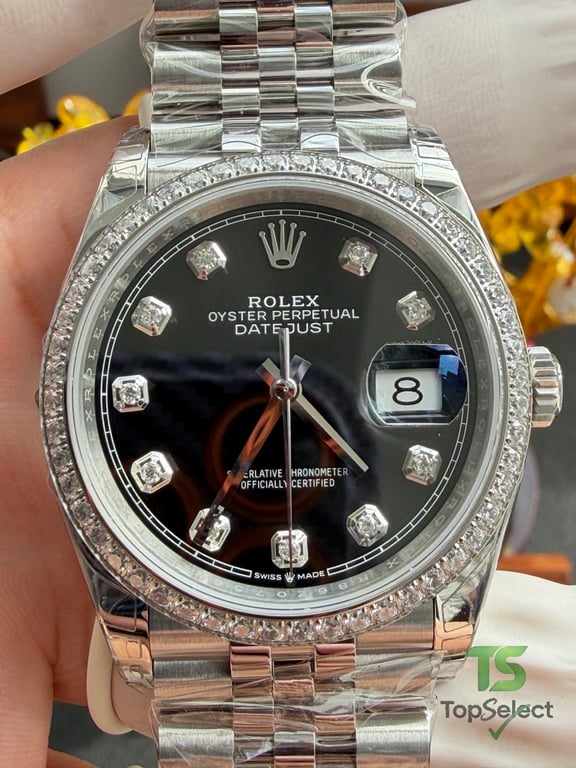 Rolex Datejust 36mm Black Dial Diamond Bezel - 18