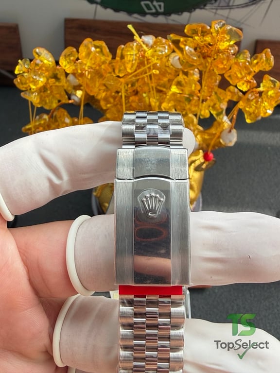 Rolex Datejust 36MM Green Dial Diamond Bezel - 13