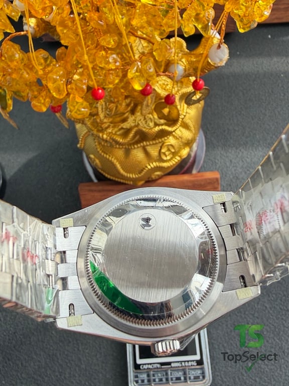 Rolex Datejust 36MM Green Dial Diamond Bezel - 14