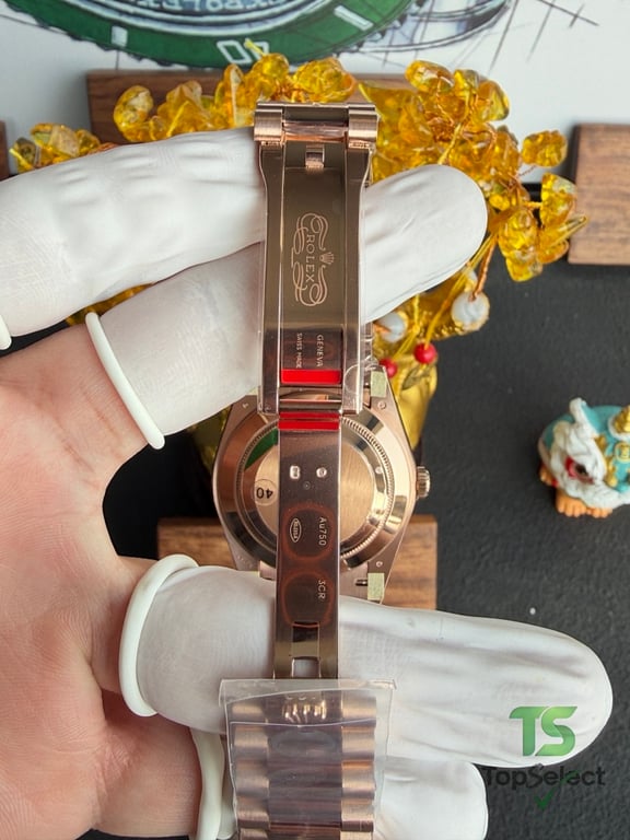 Rolex Day-Date Rose Gold Olive Green Dial - 13