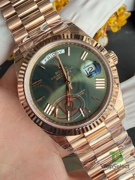 Rolex Day-Date Rose Gold Olive Green Dial - 3