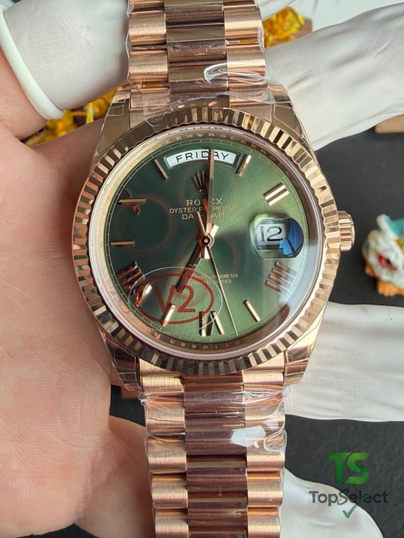Rolex Day-Date Rose Gold Olive Green Dial - 4
