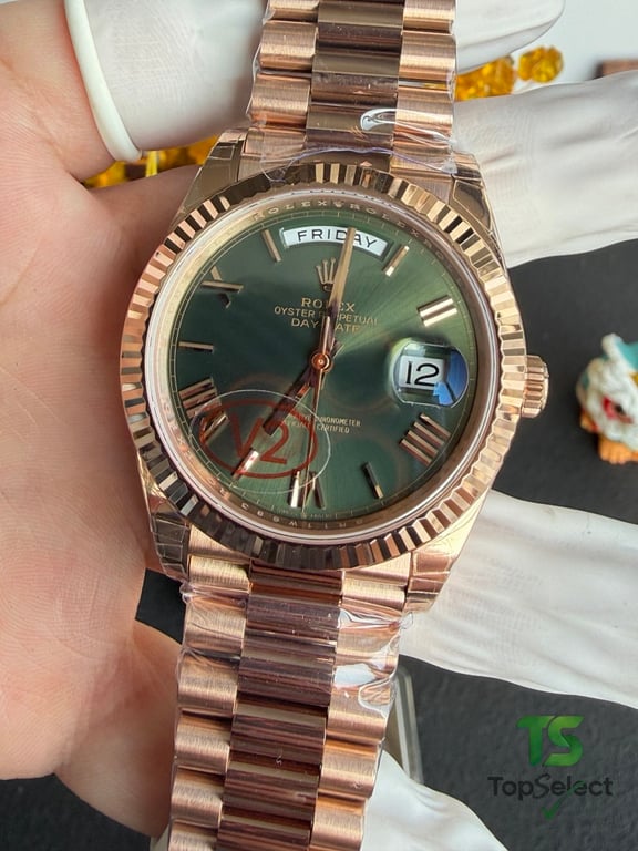Rolex Day-Date Rose Gold Olive Green Dial - 6