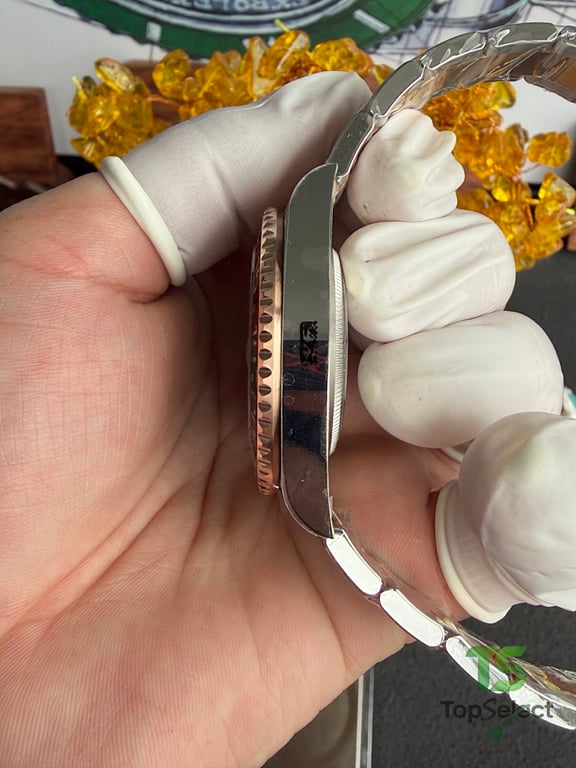 Rolex GMT-Master II Root Beer Two-Tone - 15