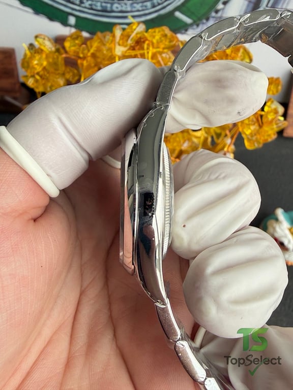 Rolex Oyster Perpetual 36 Blue Dial - 11
