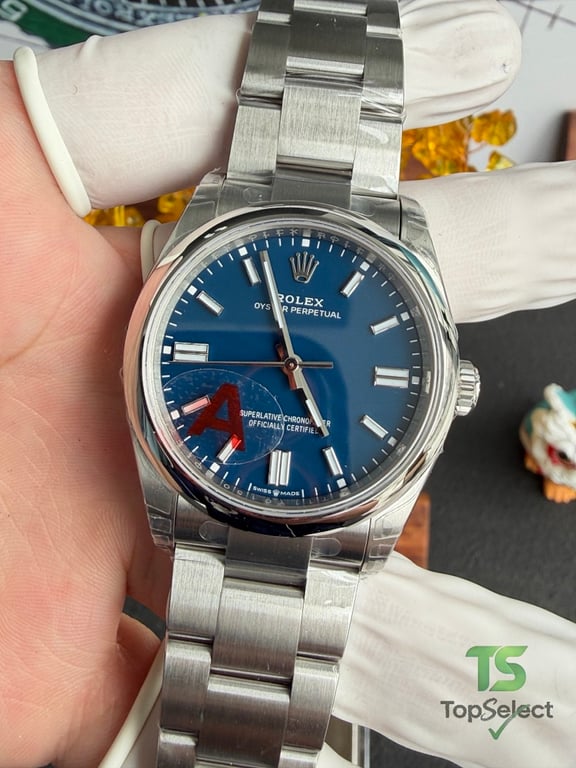 Rolex Oyster Perpetual 36 Blue Dial - 4