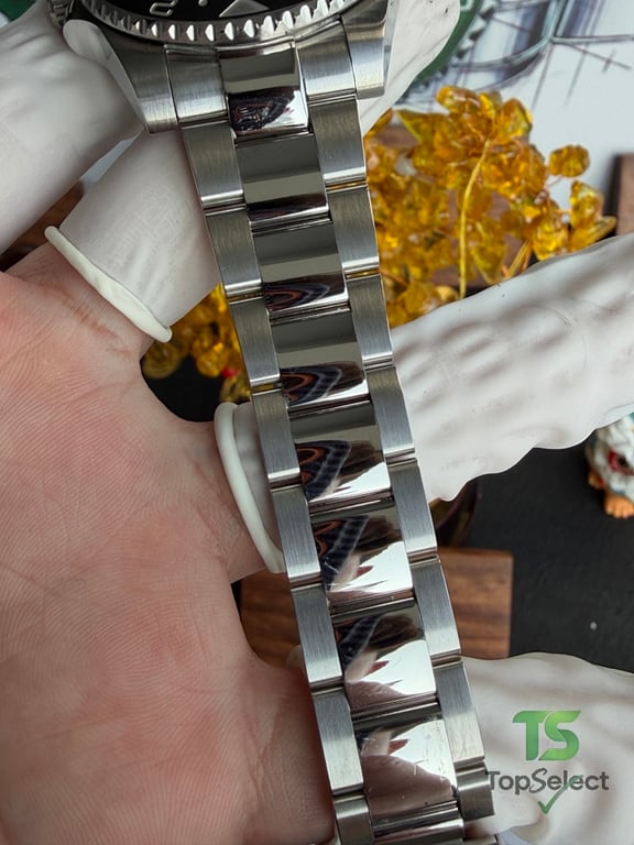 Rolex GMT-Master II 116710LN Black Dial - 15