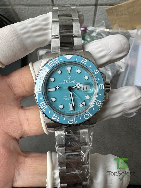 Rolex GMT-Master II Tiffany Blue Steel - 18