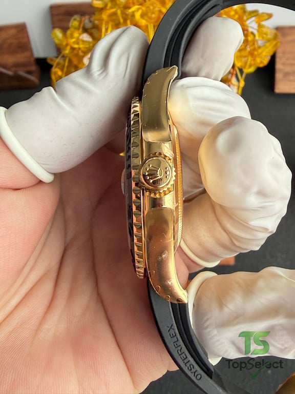 Rolex Yacht-Master Gold Black Oysterflex - 14