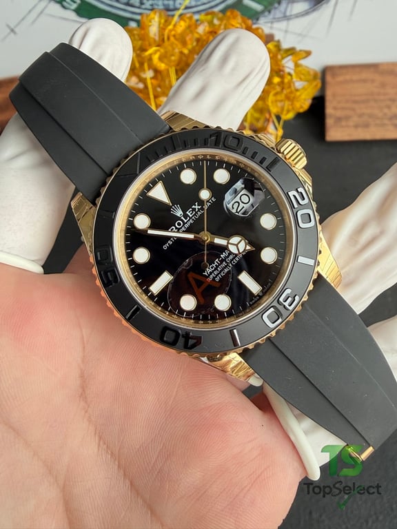 Rolex Yacht-Master Gold Black Oysterflex - 4