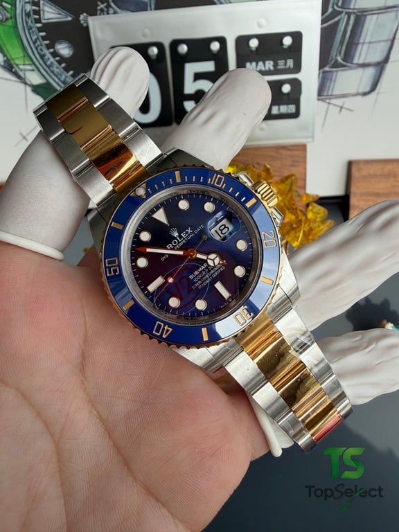 Rolex Submariner Date Blue Gold - 14