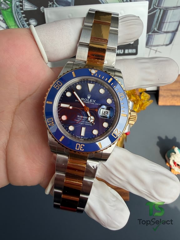Rolex Submariner Date Blue Gold - 19