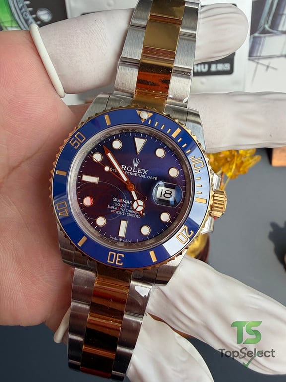 Rolex Submariner Date Blue Gold - 10