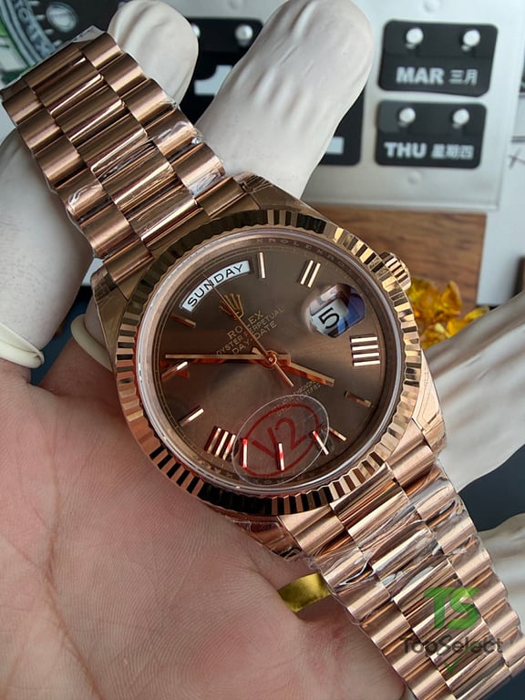 Rolex Day-Date Rose Gold Coffee Dial - 4