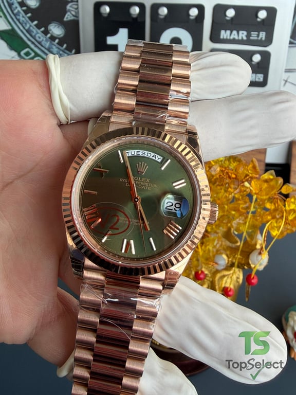 Rolex Day-Date Rose Gold Olive Green - 16