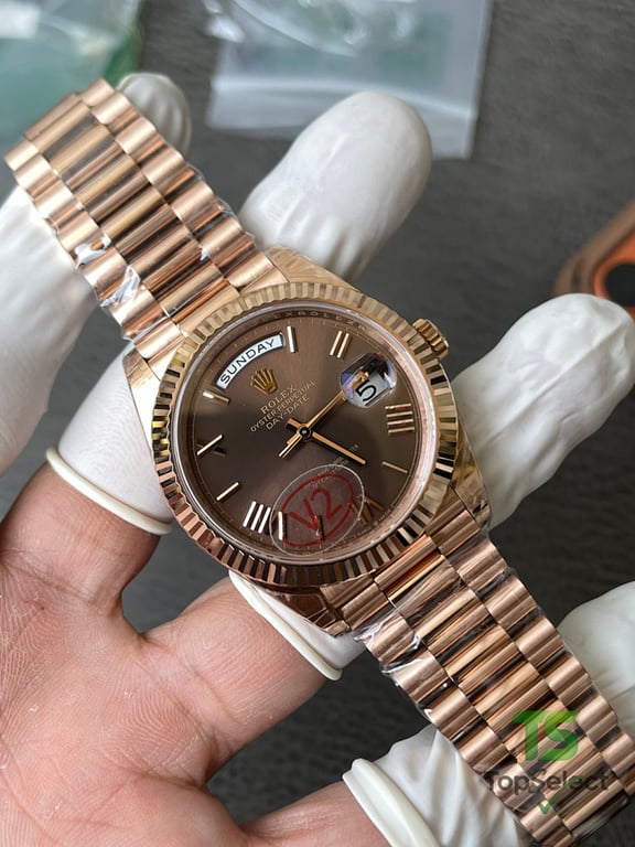 Rolex Day-Date Rose Gold Chocolate Dial - 16