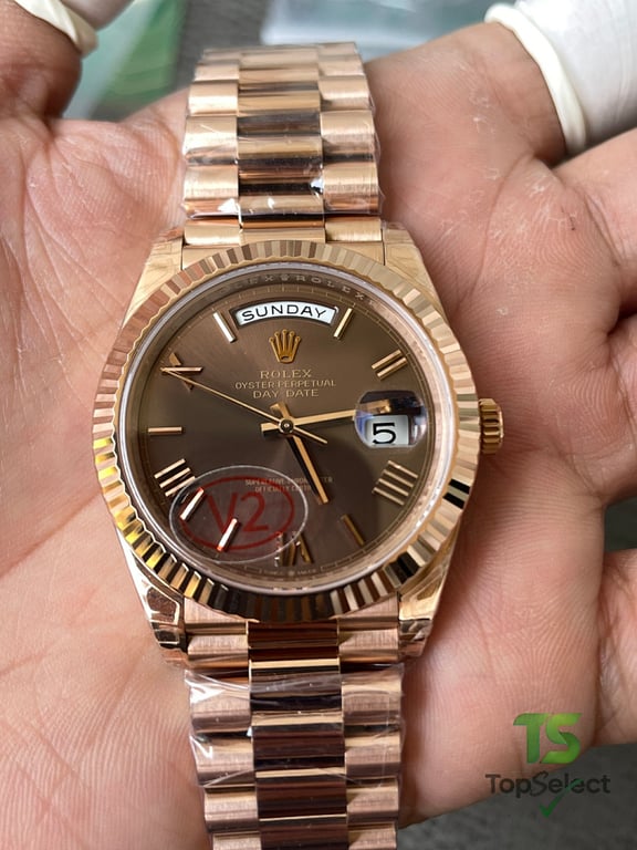 Rolex Day-Date Rose Gold Chocolate Dial - 4