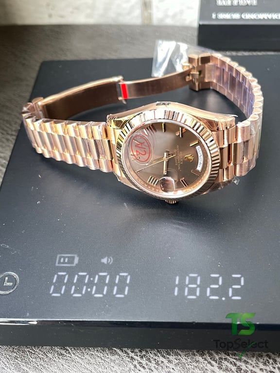Rolex Day-Date Rose Gold Chocolate Dial - 10